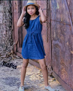 Navia Ziraili Robinson autograph