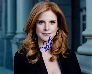 Sarah Rafferty autograph