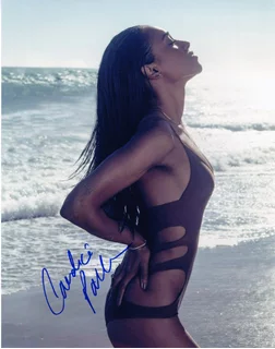 Candice Patton autograph