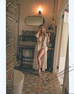 Katheryn Winnick autograph