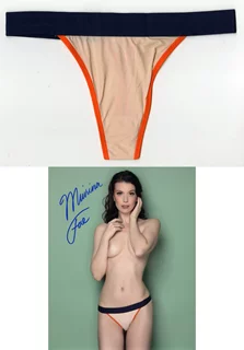 Muirina Fae autograph