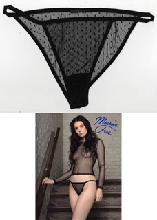 Muirina Fae autograph