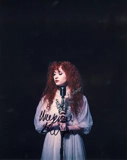 Cheyenne Benton autograph