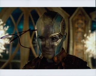 Karen Gillan autograph