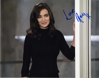 Amy Jackson autograph