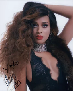 Isis King autograph