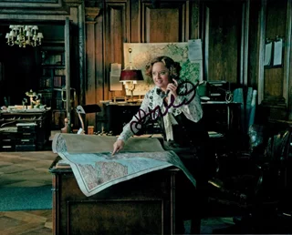 Lucy Davis autograph