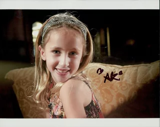 Ava Kolker autograph