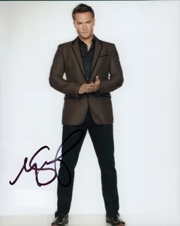 Scott Porter autograph