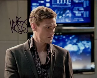 Hartley Sawyer autograph