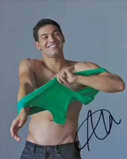 Alexander Wraith autograph