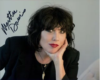 Martha Davis autograph
