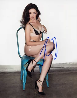 Sarah Bolger autograph