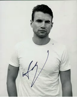 Alex Russell autograph