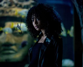 Jaz Sinclair autograph