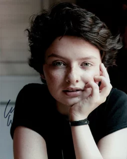 Lachlan Watson autograph