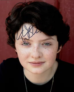 Lachlan Watson autograph