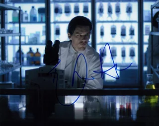 Ethan Hawke autograph