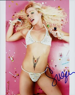 Jessica Kiper autograph