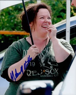 Melissa McCarthy autograph