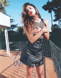 Eiza Gonzalez autograph