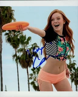 Abigail Cowen autograph