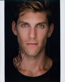 Max Curnin autograph