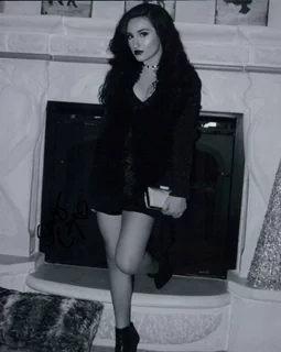 Savannah Garza autograph