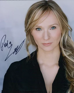 Paula Lindberg autograph