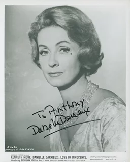 Danielle Darrieux autograph