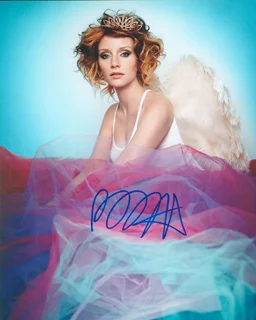 Bryce Dallas Howard autograph