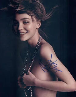 Lily-Rose Depp autograph