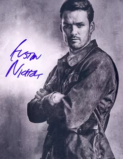 Austin Nichols autograph