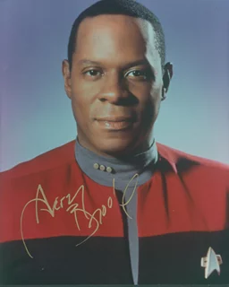 Avery Brooks autograph