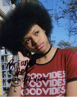 Briana Roy autograph