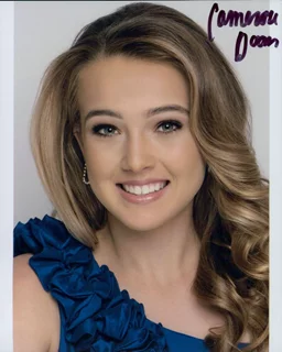 Cameron Doan autograph