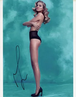 Tanya Mityushina autograph