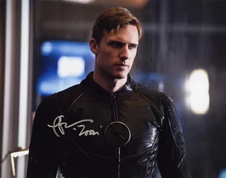 Teddy Sears autograph