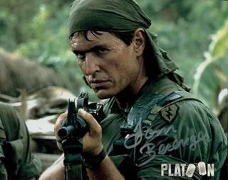 Tom Berenger autograph