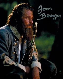 Tom Berenger autograph