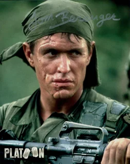 Tom Berenger autograph
