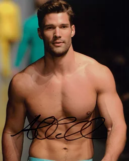 Aaron O'Connell autograph