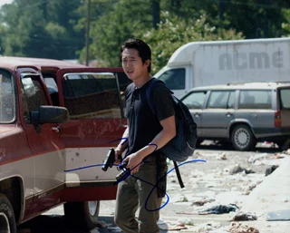 Steven Yeun autograph