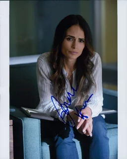 Jordana Brewster autograph
