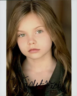 Violet Hicks autograph