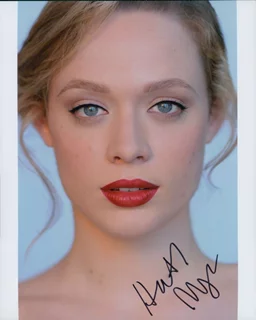 Heather Mignon autograph