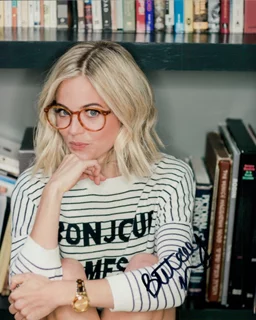 Brittany Ross autograph