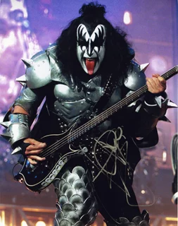 Gene Simmons autograph