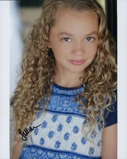 Jillian Shea Spaeder autograph