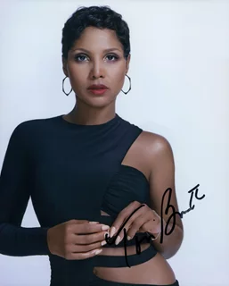 Toni Braxton autograph
